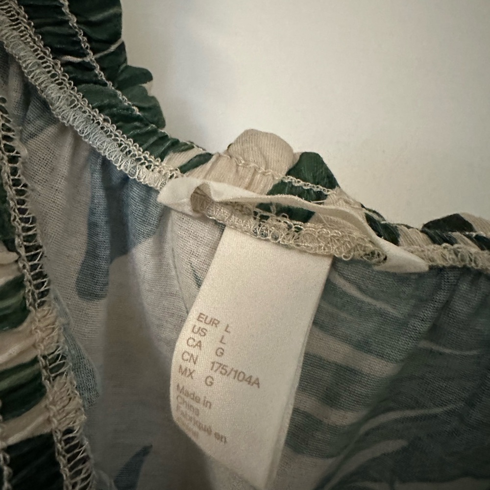 H&M Tropical Green Leaf Mini Dress - Picture 2 of 2